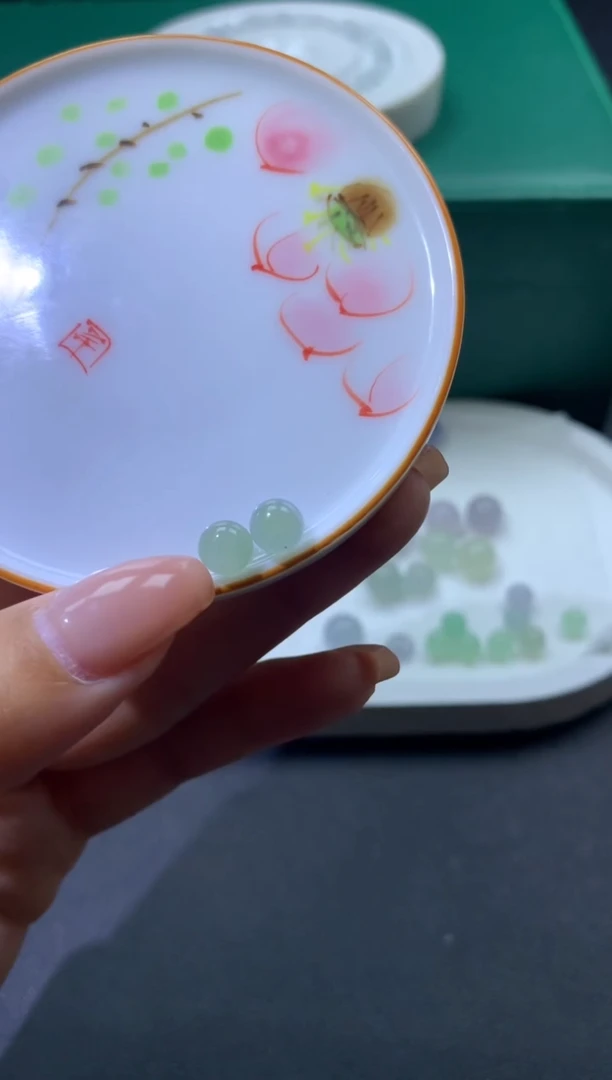 【闪购商品】定制翡翠未镶嵌珠65