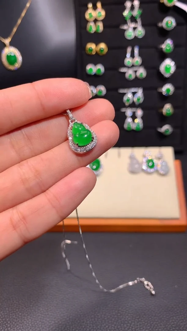 【闪购商品】翡翠颈饰银S925镶嵌多样性