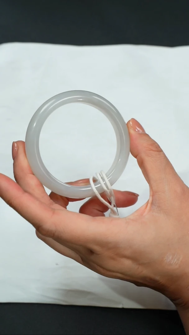 和田玉手镯未镶嵌A0084-52