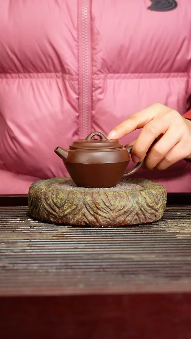 宜兴原矿紫砂壶茶壶宜兴原矿紫砂壶茶壶100C