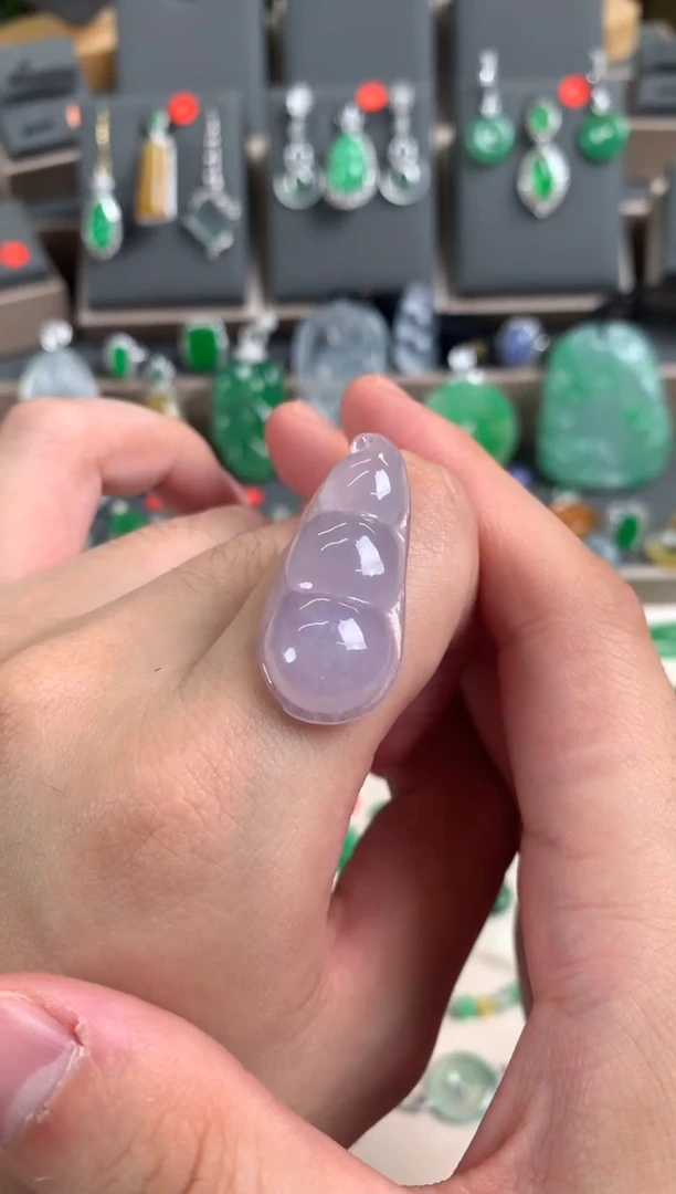 未镶嵌定制翡翠裸玉