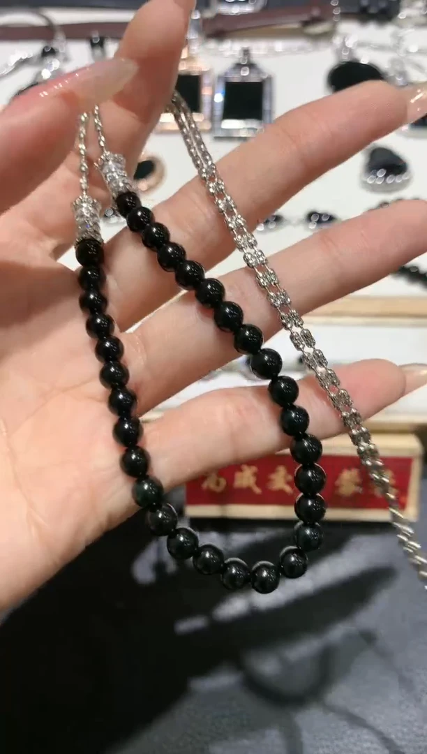 【闪购商品】翡翠吊坠(赠链)银S925镶嵌8多人多样性随机发货1件