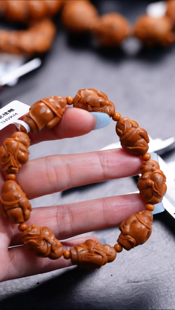 【闪购商品】橄榄核吊坠橄榄核