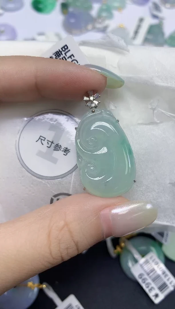 翡翠18K金镶嵌颈饰天然缅甸翡翠A货百元以上9元证书费自理