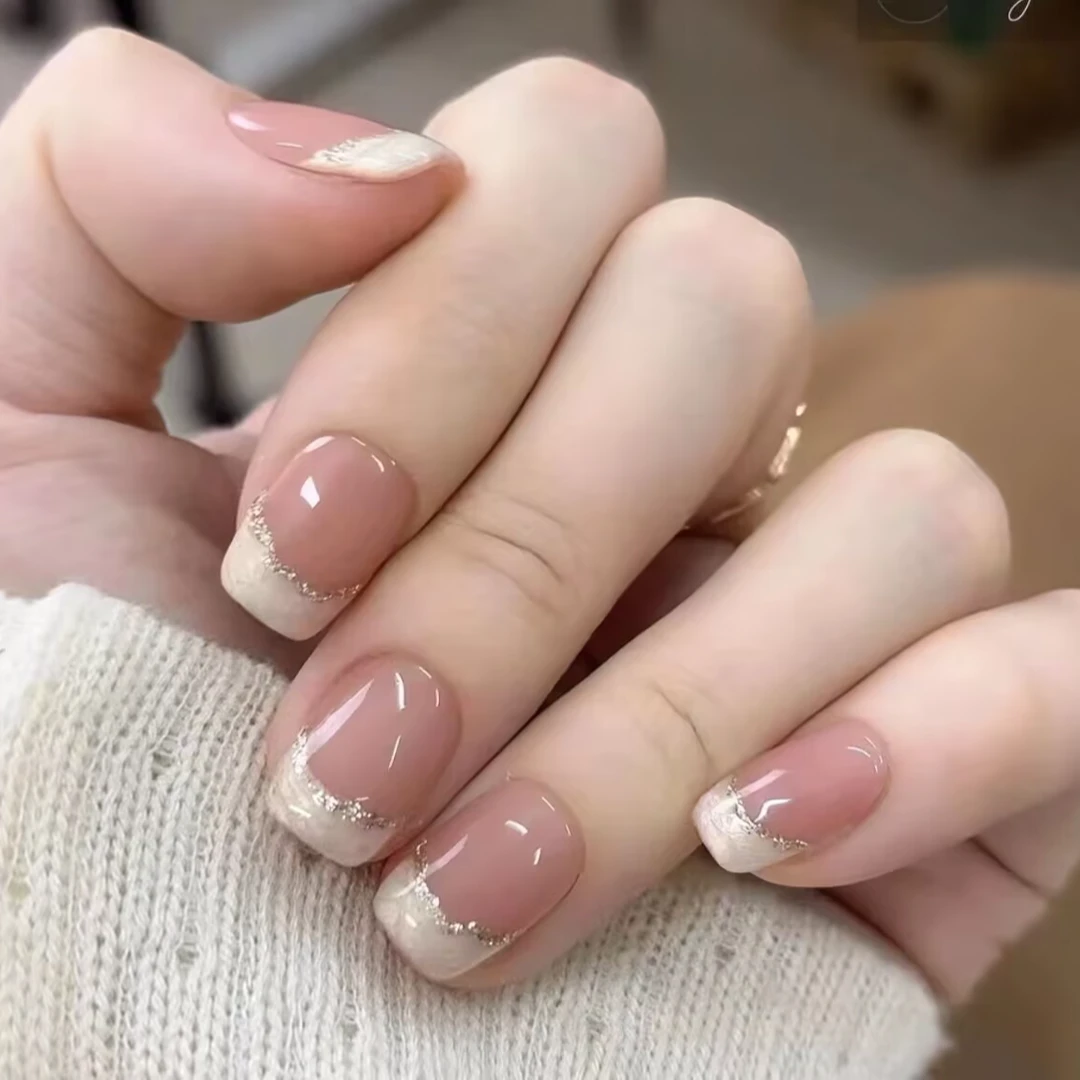 法式纯欲螺纹奶白少女美甲温柔气质显白纯手工穿戴甲短款假指甲