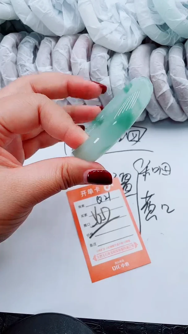 【闪购商品】石英质玉手镯合金Q21-56-57