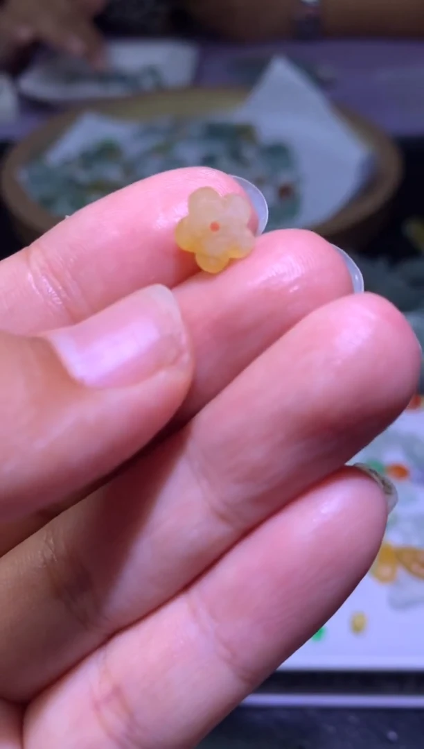 未镶嵌定制翡翠毛货