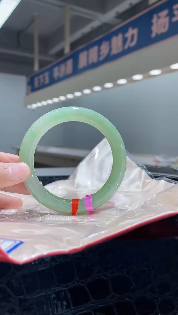 未镶嵌手镯翡翠手镯16
