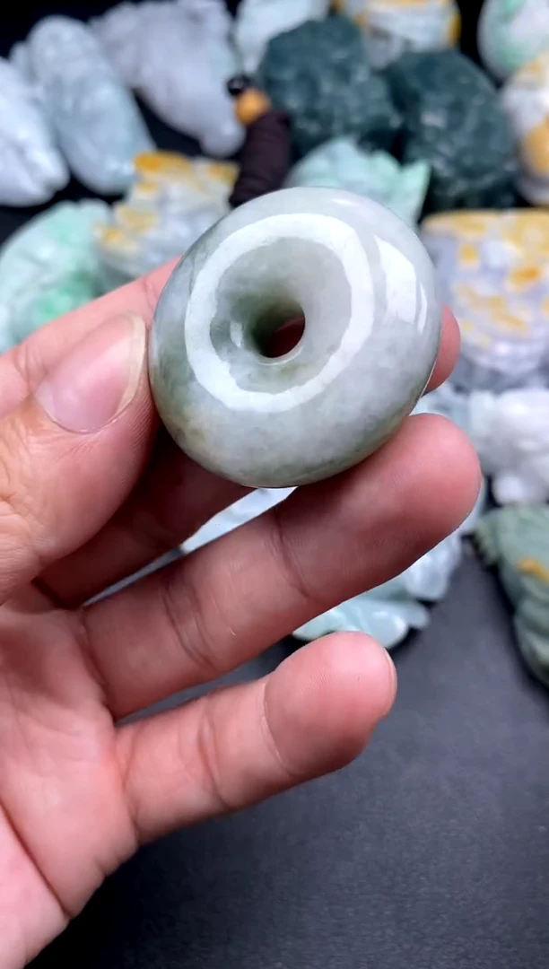 吊坠(不含链)未镶嵌翡翠1