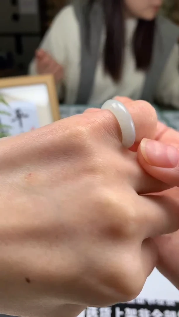 【闪购商品】定制翡翠未镶嵌戒圈-92895