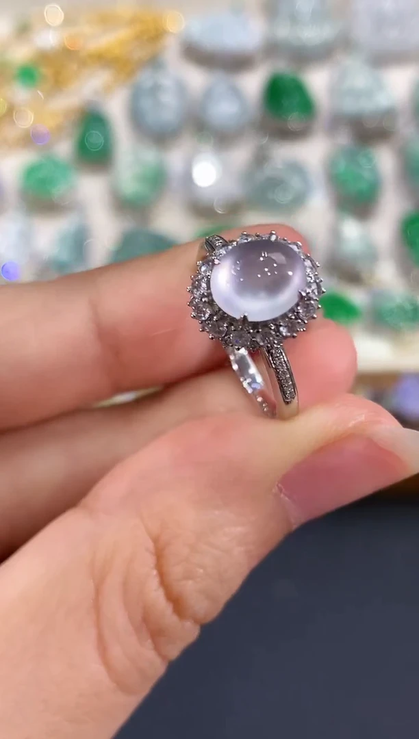 18K金镶嵌戒指翡翠B137