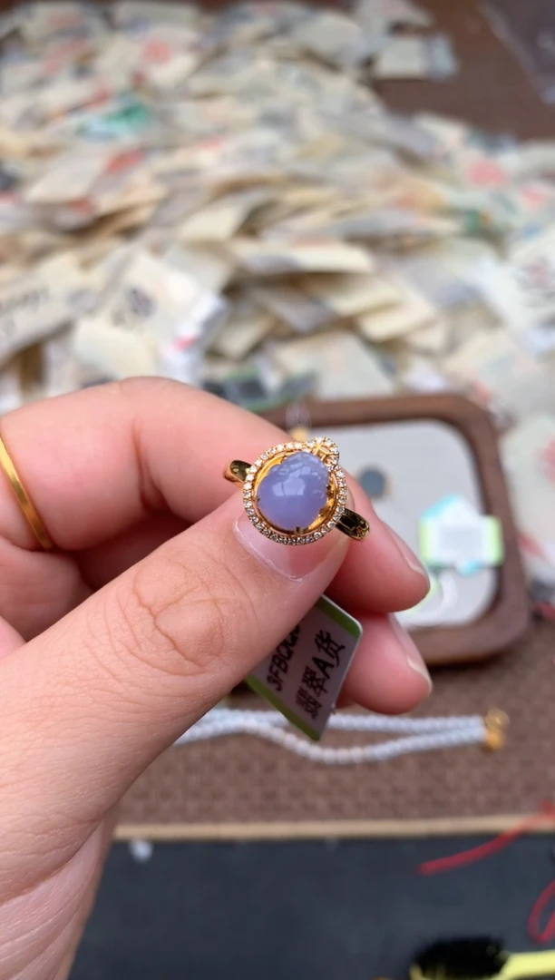 18K金镶嵌挂件翡翠一 14圈