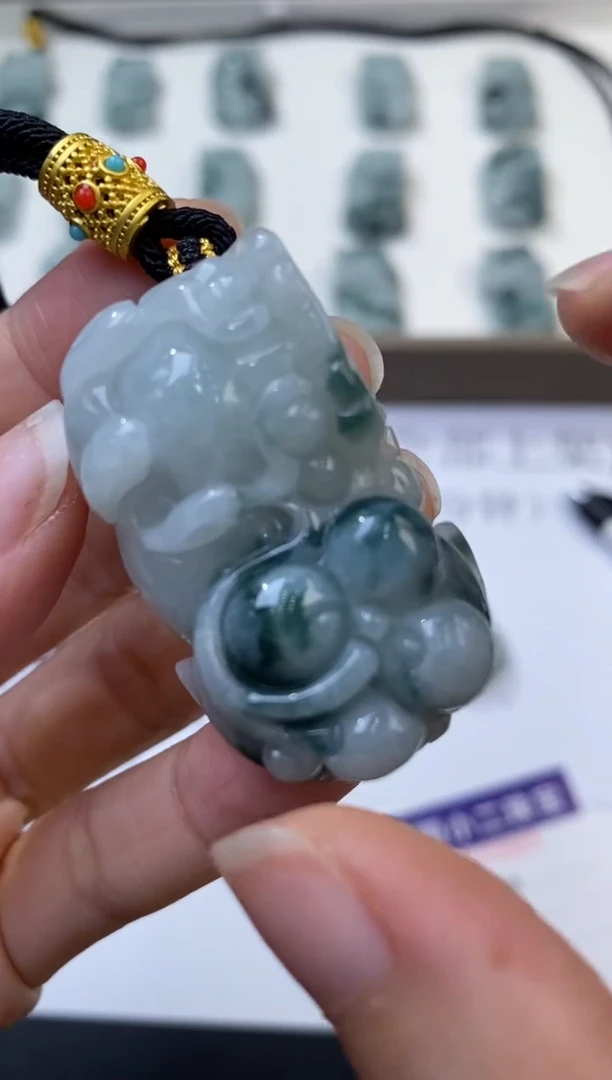 未镶嵌挂件翡翠明*g305924