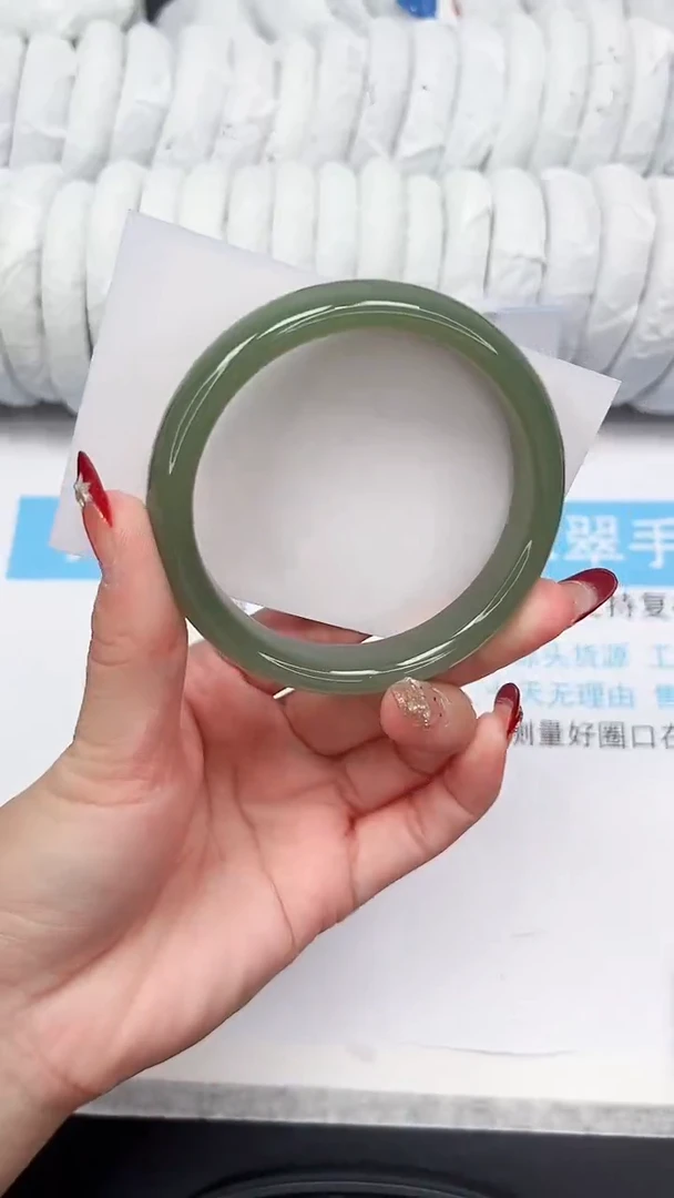 未镶嵌手镯石英质玉70-58.1HSH