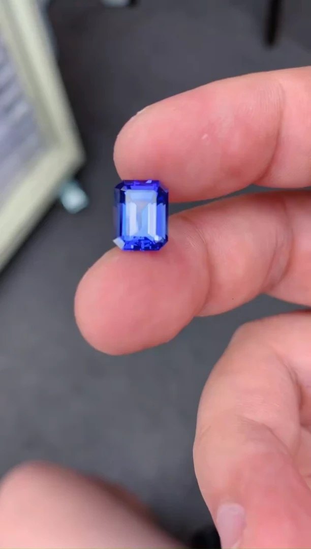 未镶嵌裸石坦桑石3ct 坦桑石