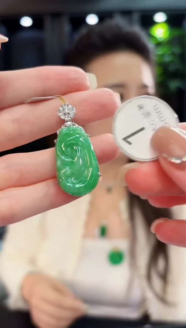 吊坠(不含链)未镶嵌翡翠 缅料A货/支持复检/一件