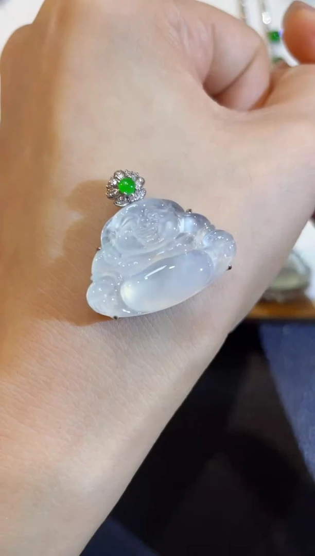 吊坠(不含链)18K金镶嵌翡翠团购4