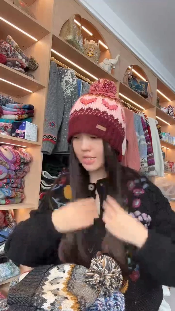 羊毛粉紫翻边狐狸帽
