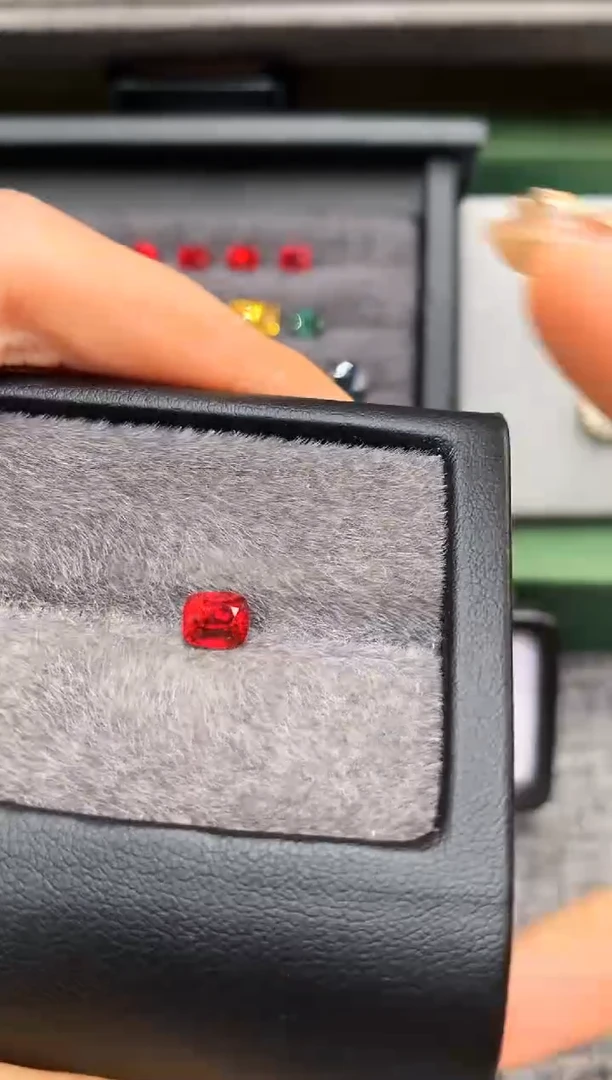 【闪购商品】定制尖晶石裸石未镶嵌枕型 抹谷红色调 0.99ct