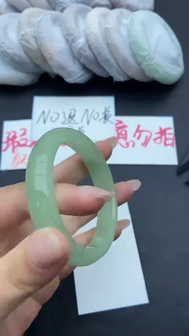 未镶嵌手镯石英质玉瑕疵54+57/58