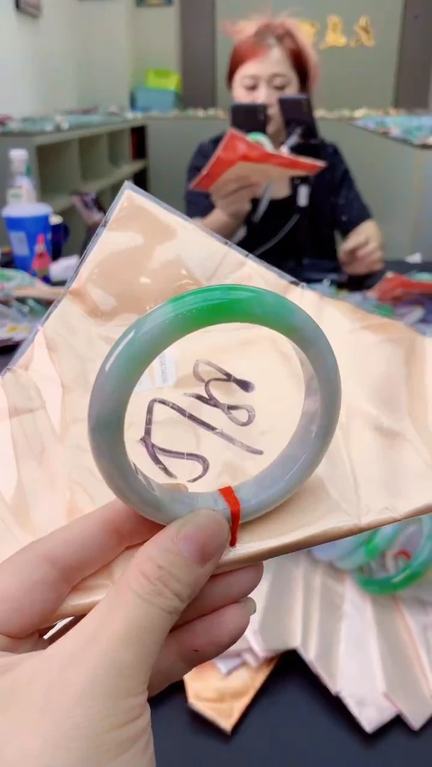 翡翠手镯未镶嵌0818336453