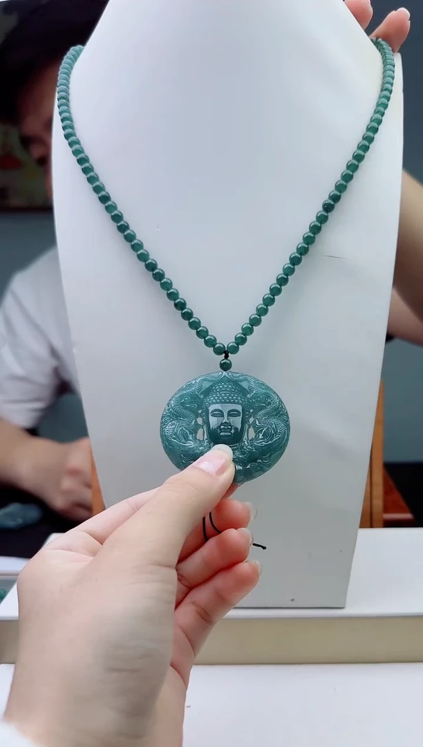 颈饰未镶嵌翡翠多样性发其一