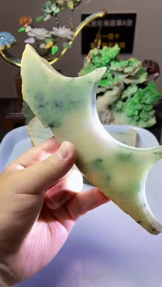 翡翠未镶嵌颈饰天然A货缅甸翡翠