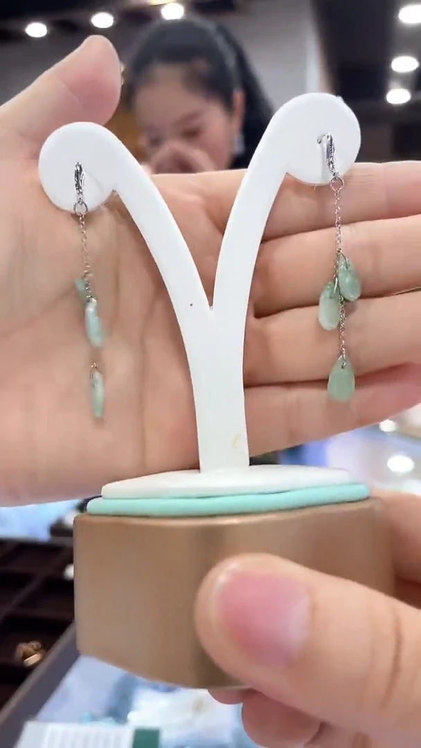 吊坠(不含链)18K金镶嵌翡翠113