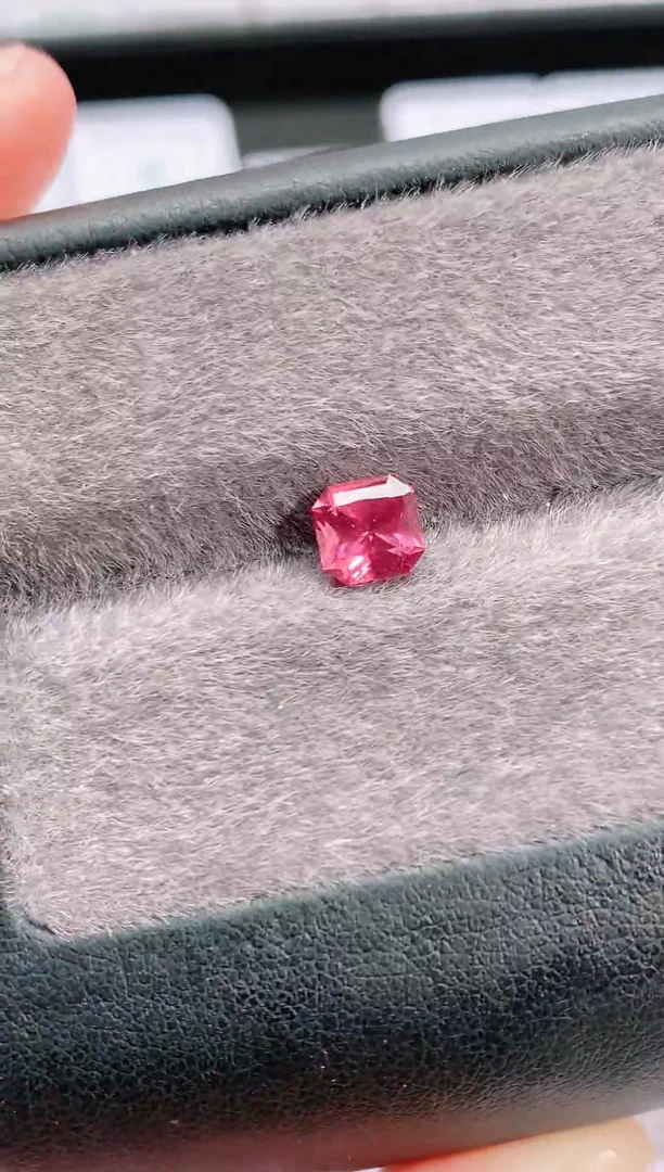 裸石尖晶石1.26-7500天然马亨盖尖晶石