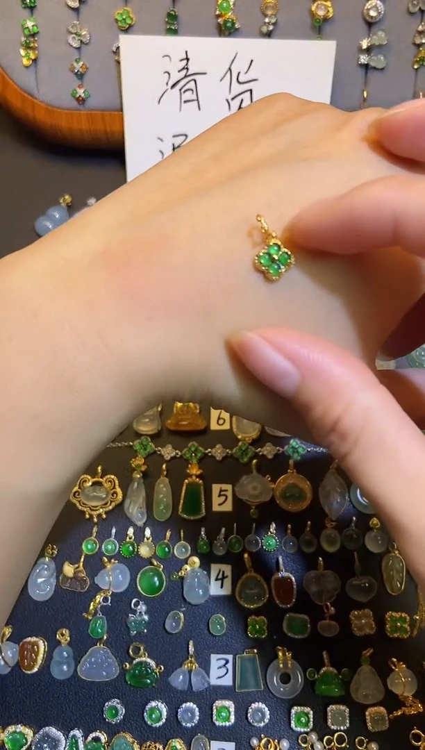 翡翠银S925镶嵌吊坠(不含链)1