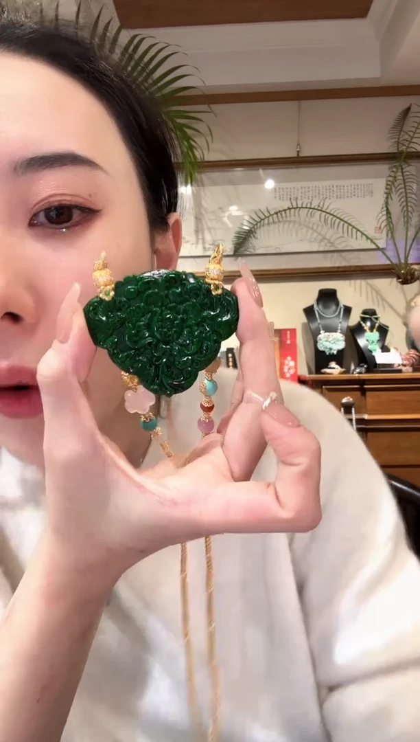 【闪购商品】翡翠颈饰未镶嵌国风