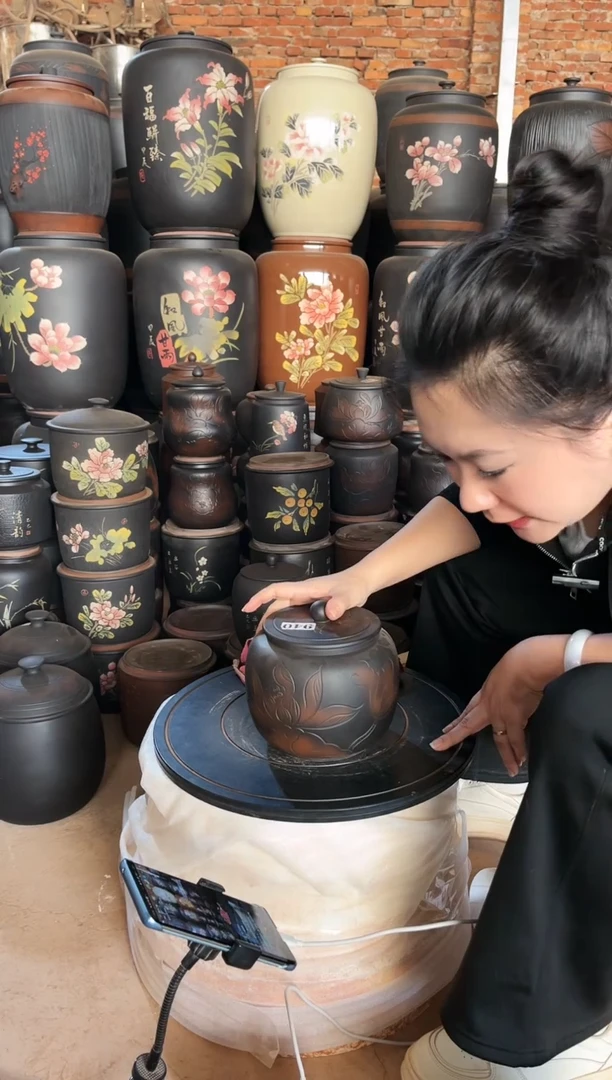 【闪购商品】壶瑕疵茶叶罐 940  苹果荷花