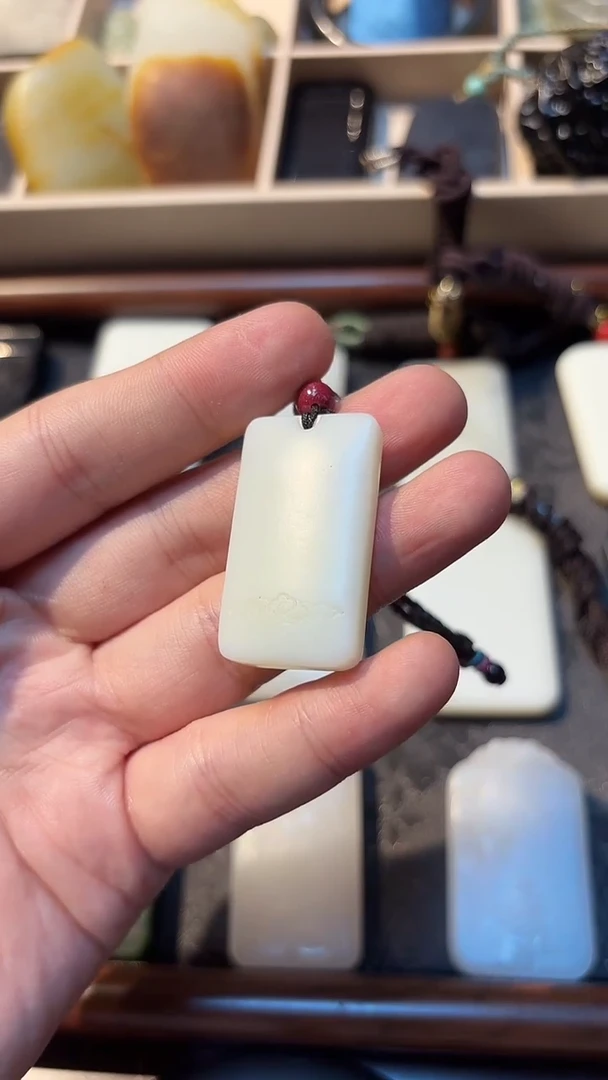 颈饰未镶嵌和田玉14