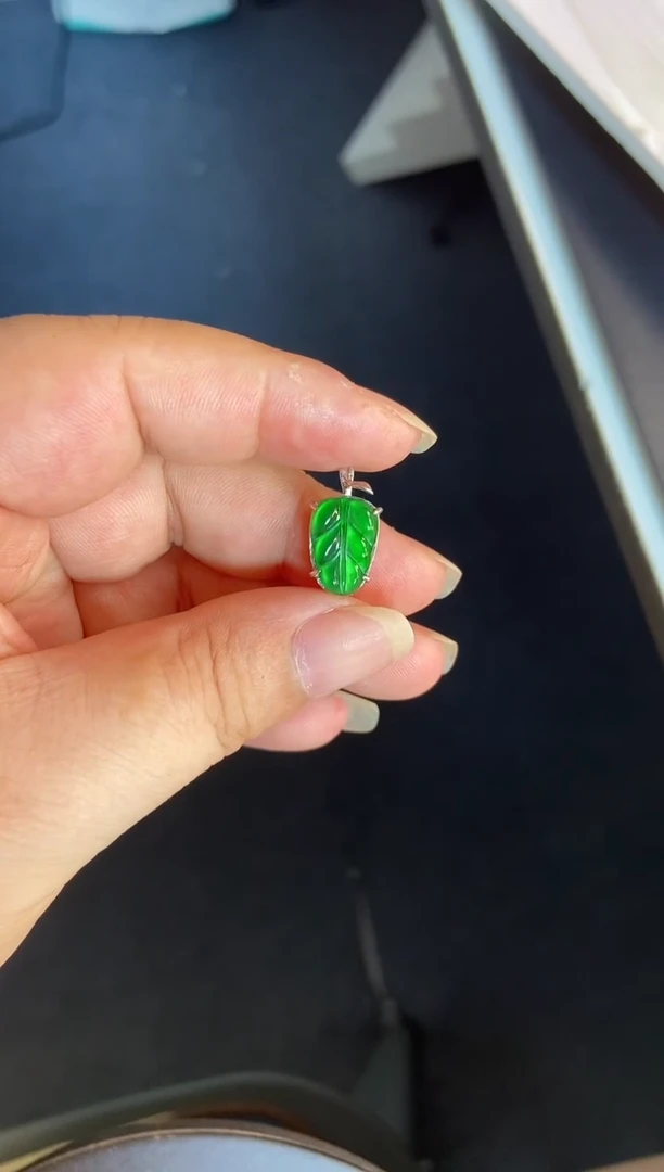 吊坠(不含链)银S925镶嵌翡翠1