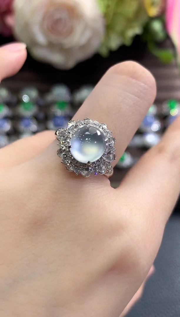 18K金镶嵌戒指翡翠b166