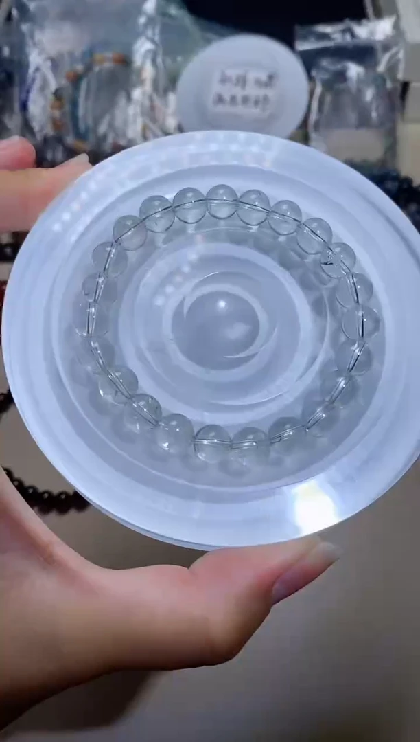 水晶手串未镶嵌绿阿赛