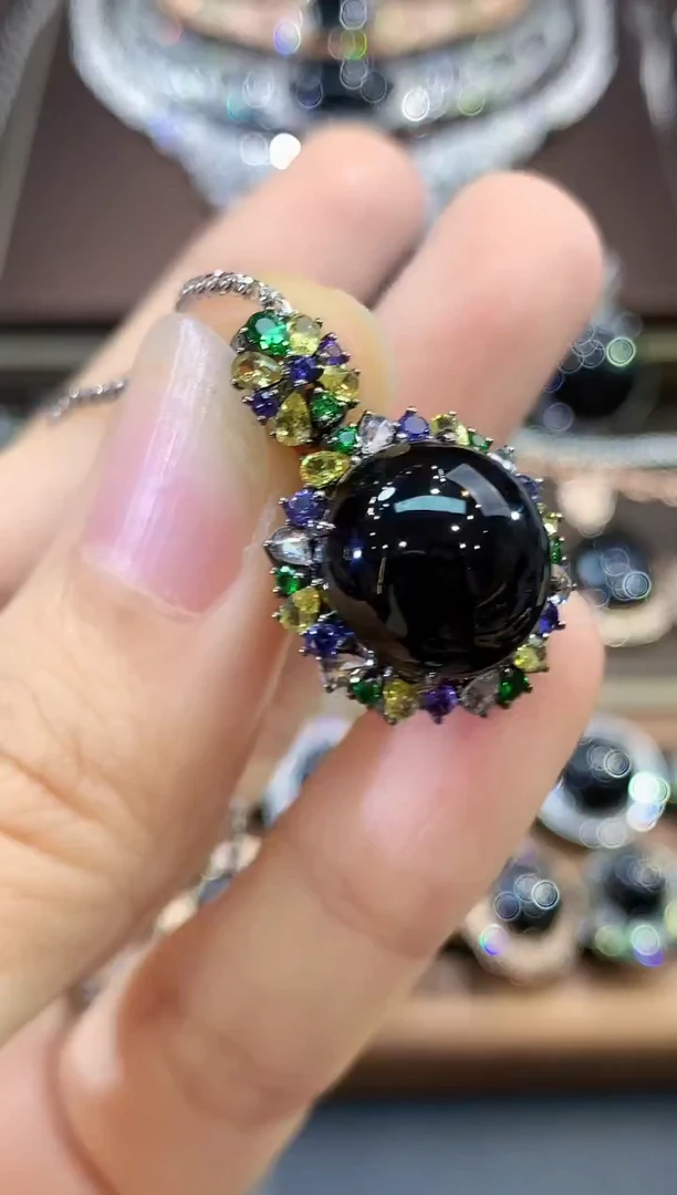 吊坠(不含链)18K金镶嵌翡翠C151