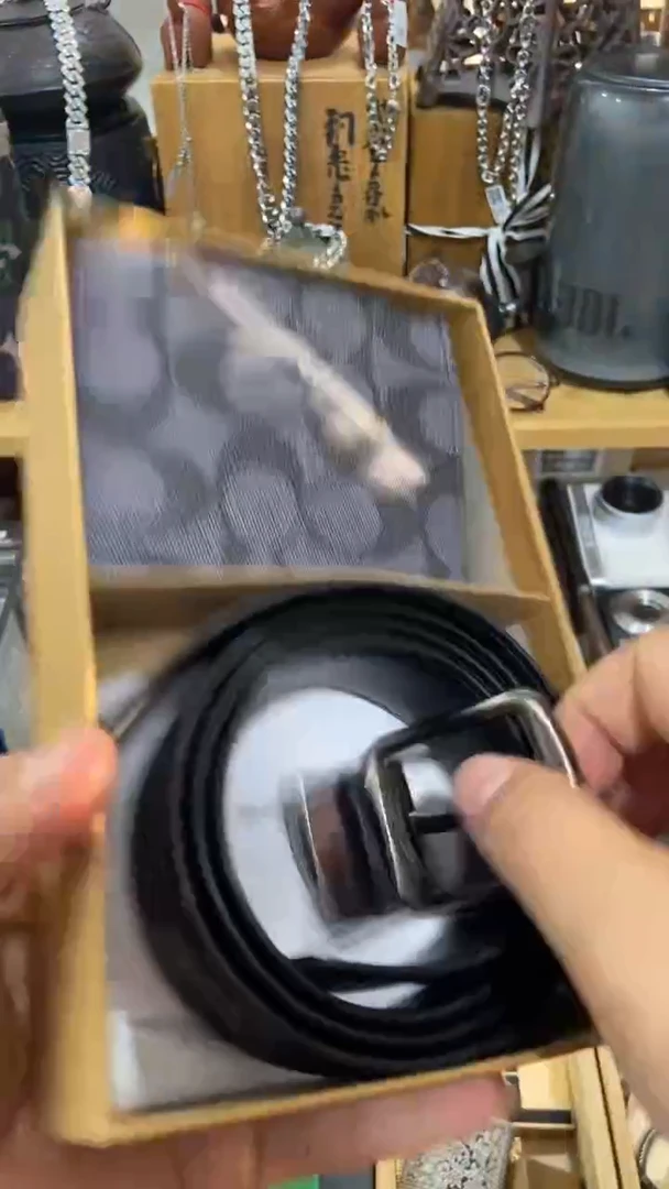 瓷片闪购商品  如图所示