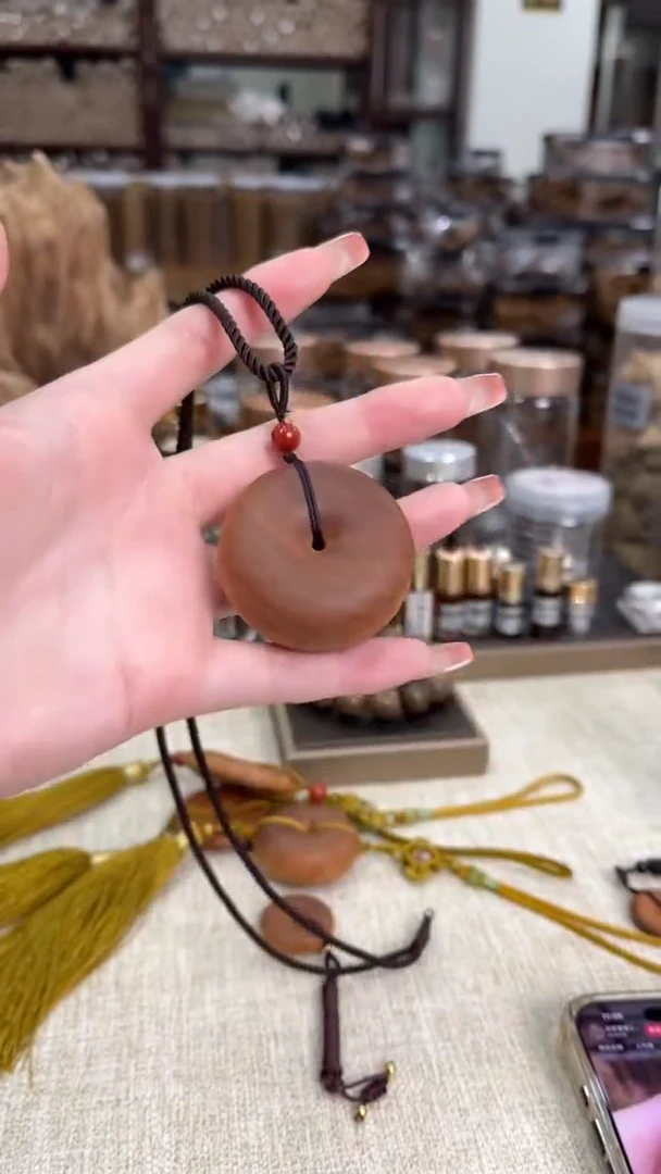 木质类棋楠级回流老山檀香平安扣