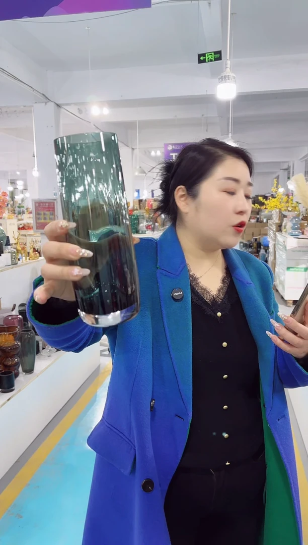 【闪购商品】玻璃UU外贸花瓶微瑕-V2FO