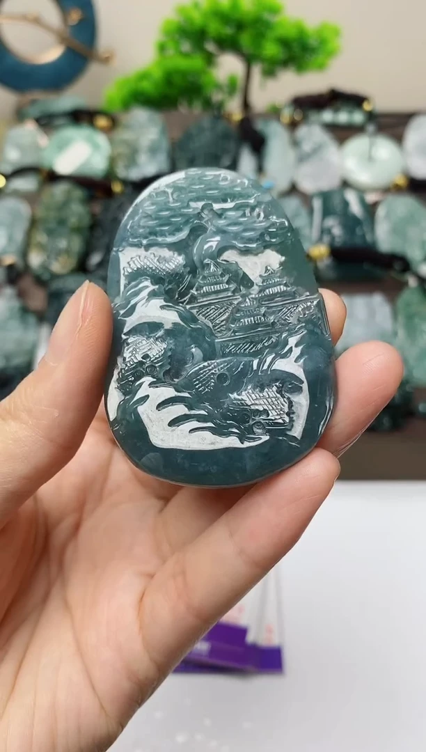 翡翠未镶嵌颈饰