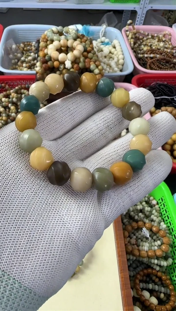 【闪购商品】白玉菩提手串13*菩提根多宝妞妞珠单圈