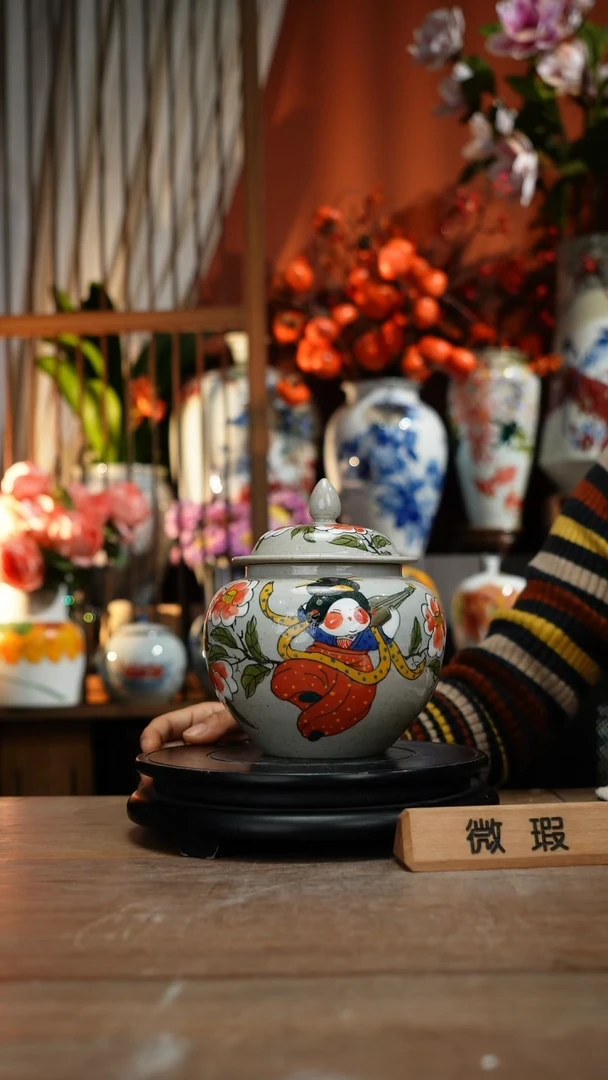 当代景德镇设计师釉下手绘陶瓷花瓶