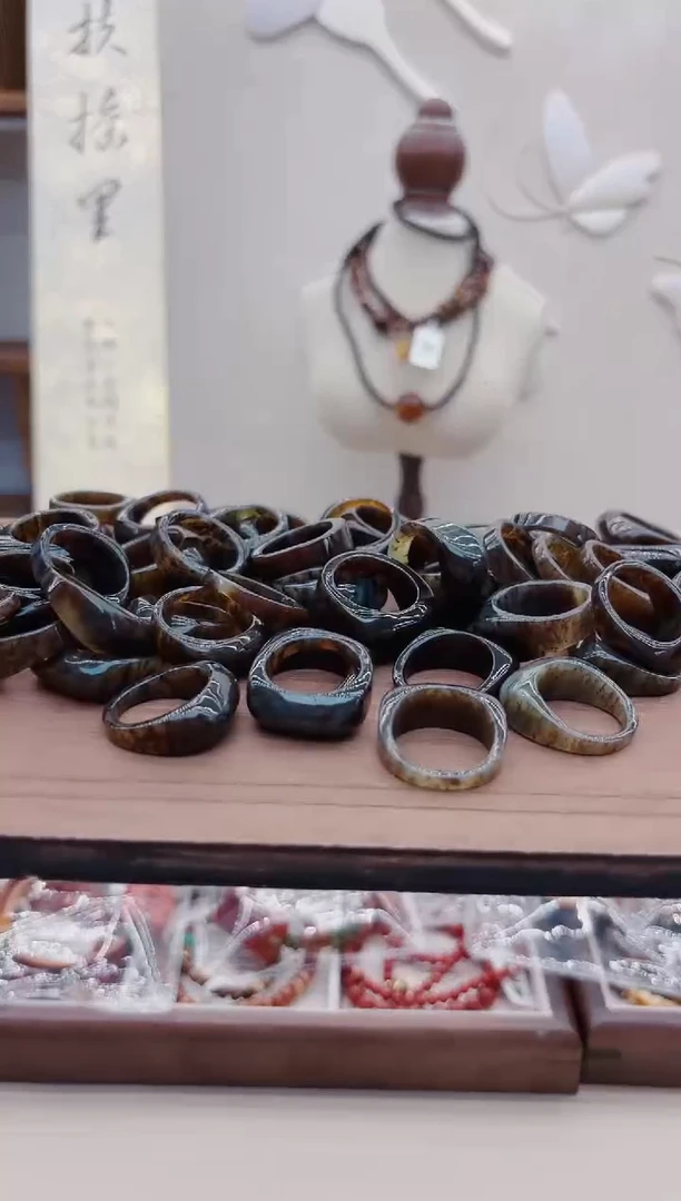 未镶嵌戒指和田玉R157和田玉马鞍戒指18
