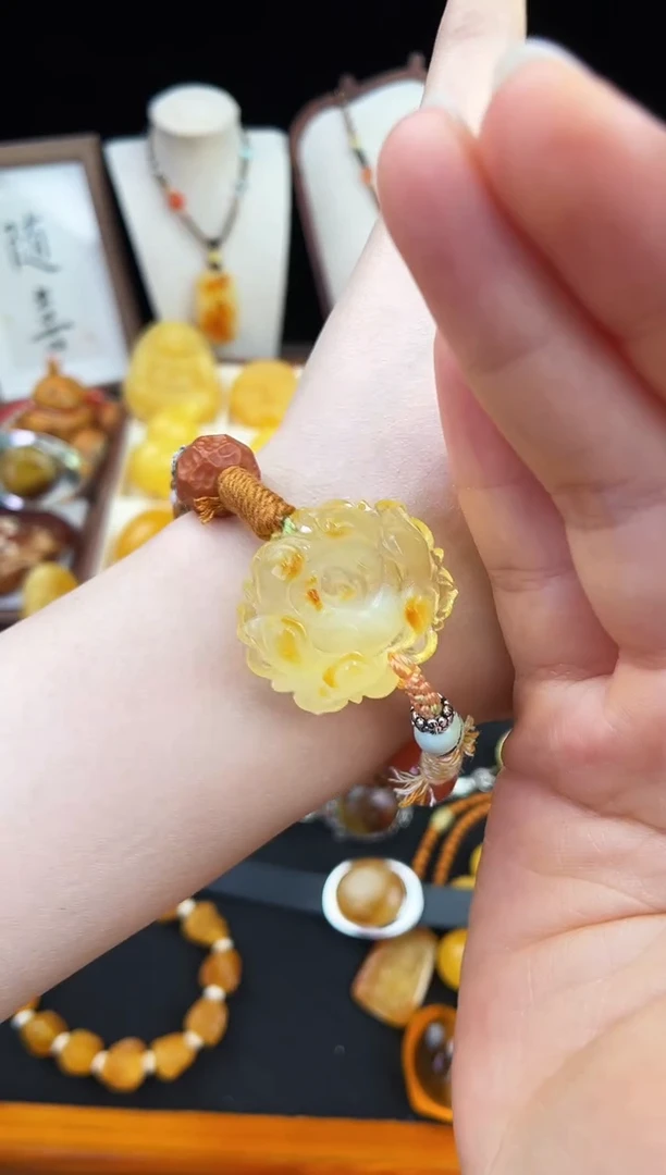 琥珀未镶嵌珠宝奇石柒月