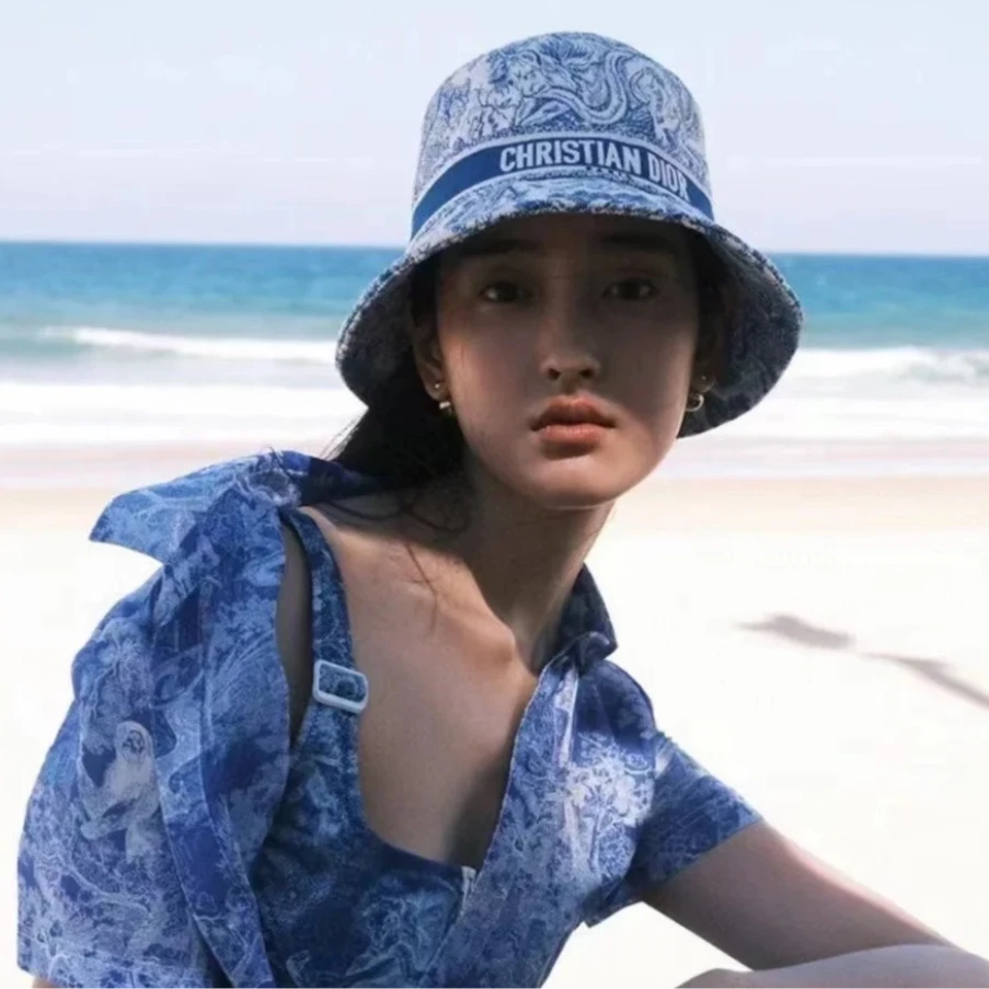 未使用 DIOR/迪奥 蓝色动物园女士渔夫帽 57码