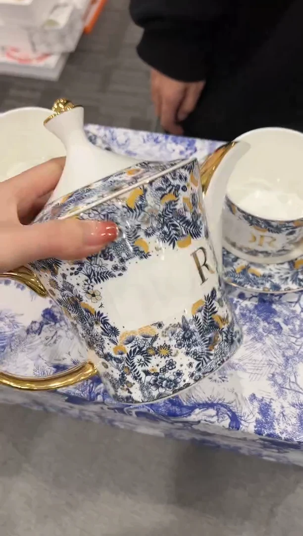 【闪购商品】杯H873--------------