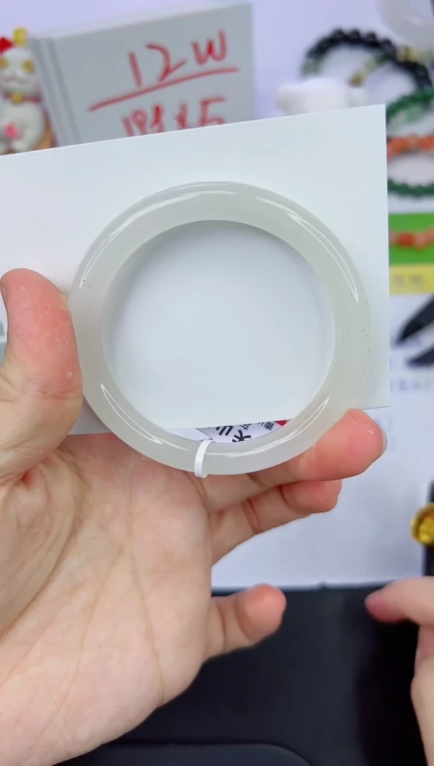 【闪购商品】石英质玉手镯未镶嵌500-55.4