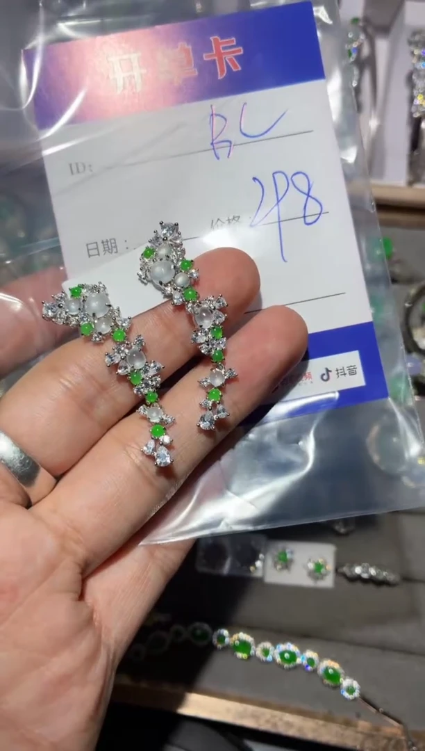 银S925镶嵌翡翠耳饰快*瓜 快乐瓜