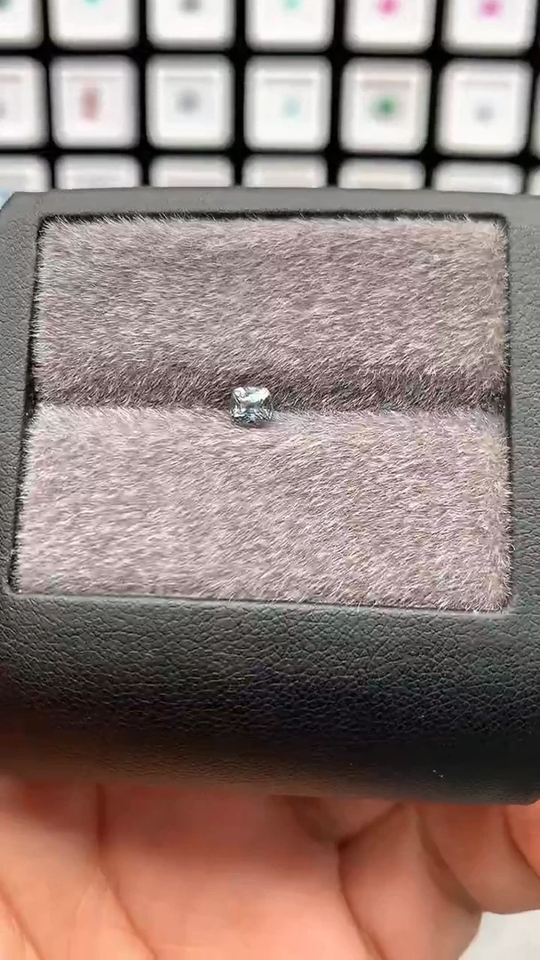 裸石尖晶石0.4CT